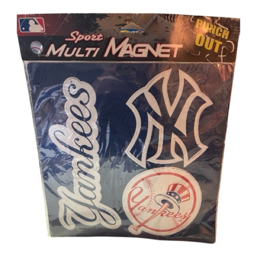 New York Yankees Sport Multi Magnet Punch Out Set MLB Baseball